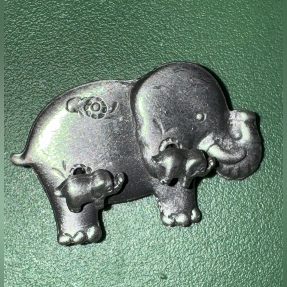Pewter Elephant Brooch and earrings set